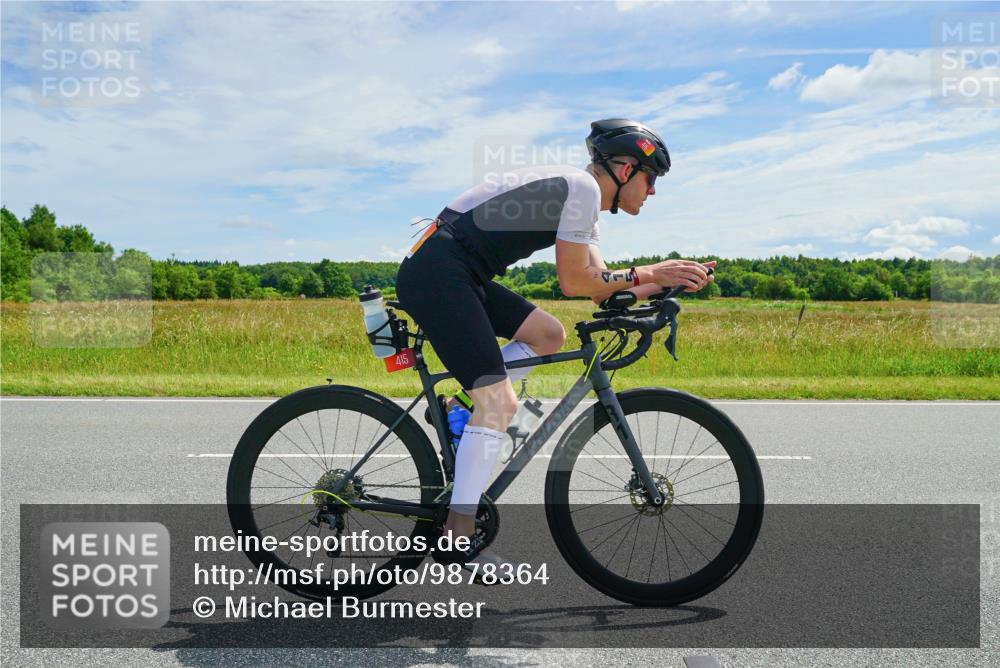 21.06.2026 - Viking Triathlon Michael Burmester http://msf.ph/oto/9878364 21.06.2026 12:17:15 Radfahren 81, 81, 193, 415, 415, 424, 618 meine-sportfotos.de