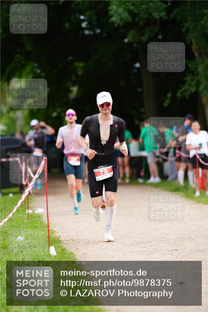 21.06.2026 - 29. Vierlanden-Triathlon LAZAROV Photography http://msf.ph/oto/9878375 21.06.2026 11:55:46 Laufen 79 meine-sportfotos.de