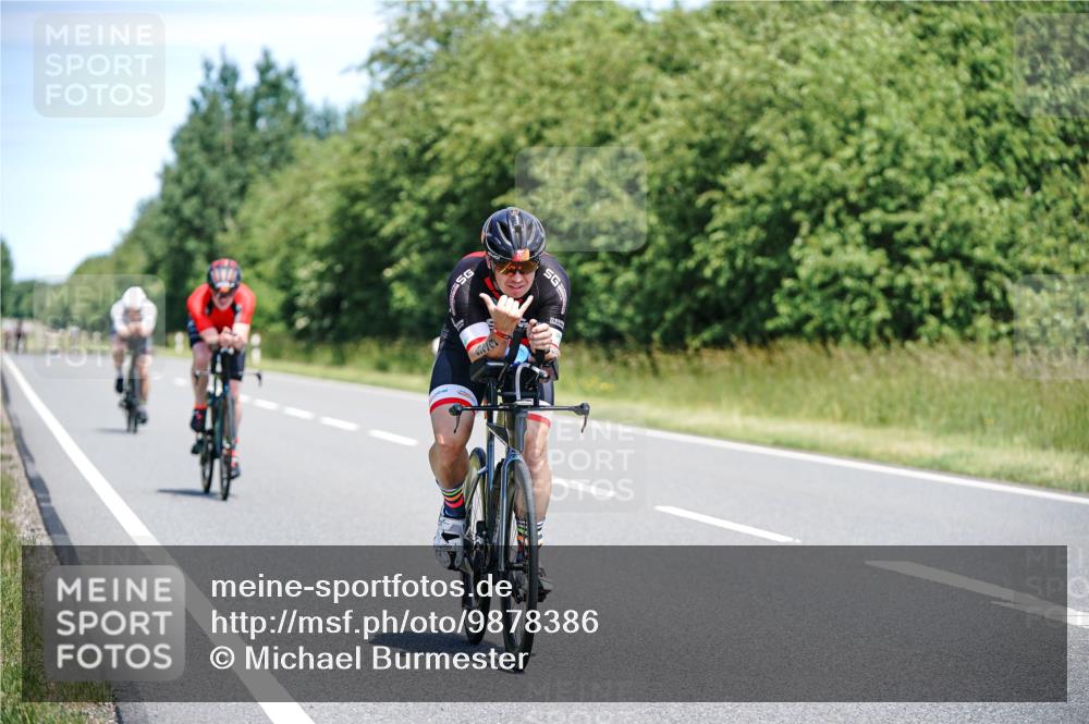 21.06.2026 - Viking Triathlon Michael Burmester http://msf.ph/oto/9878386 21.06.2026 13:07:48 Radfahren 143, 329, 538, 577, 650 meine-sportfotos.de