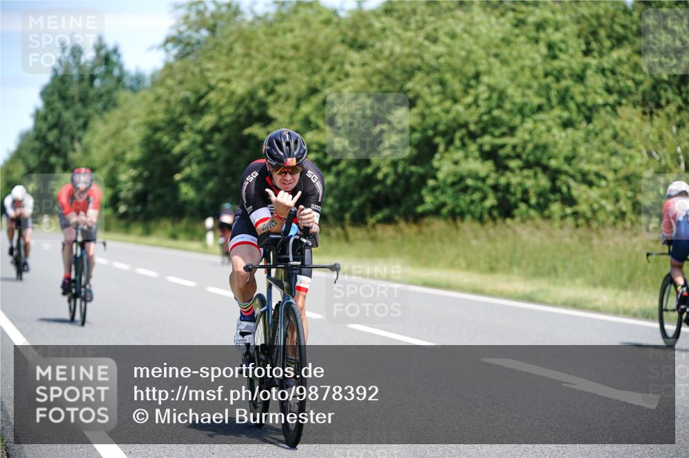 21.06.2026 - Viking Triathlon Michael Burmester http://msf.ph/oto/9878392 21.06.2026 13:07:48 Radfahren 143, 329, 538, 577, 650 meine-sportfotos.de