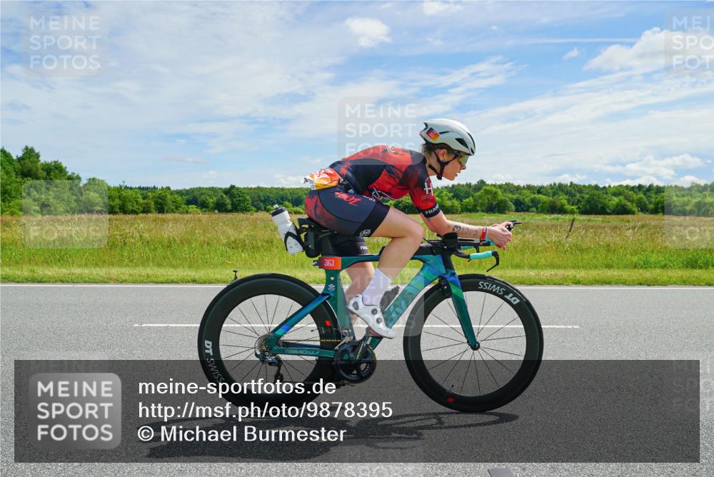 21.06.2026 - Viking Triathlon Michael Burmester http://msf.ph/oto/9878395 21.06.2026 12:17:59 Radfahren 200, 253, 285, 354, 354, 363, 404, 439, 440, 458, 461, 539, 568, 576, 604 meine-sportfotos.de