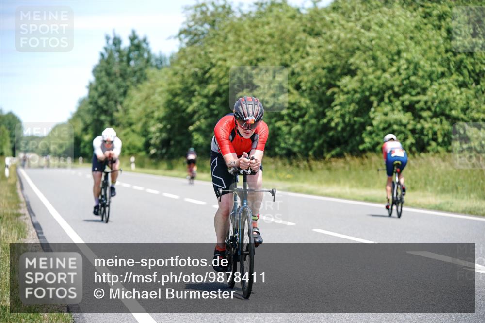 21.06.2026 - Viking Triathlon Michael Burmester http://msf.ph/oto/9878411 21.06.2026 13:07:49 Radfahren 143, 329, 538, 577, 650 meine-sportfotos.de