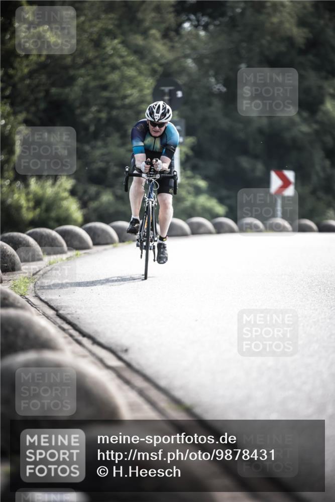 21.06.2026 - 29. Vierlanden-Triathlon H.Heesch http://msf.ph/oto/9878431 21.06.2026 09:07:56 Radfahren 213 meine-sportfotos.de