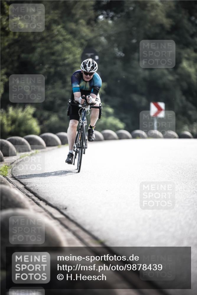 21.06.2026 - 29. Vierlanden-Triathlon H.Heesch http://msf.ph/oto/9878439 21.06.2026 09:07:56 Radfahren 213 meine-sportfotos.de