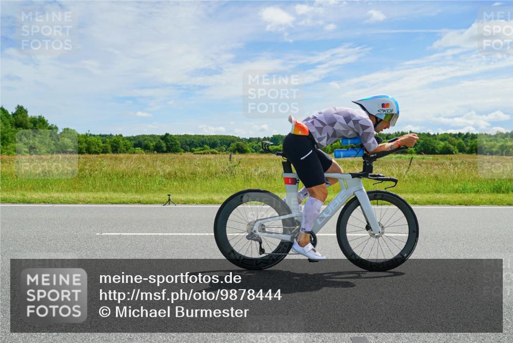 21.06.2026 - Viking Triathlon Michael Burmester http://msf.ph/oto/9878444 21.06.2026 12:18:33 Radfahren 5, 43, 80, 82, 391, 520, 623, 633 meine-sportfotos.de
