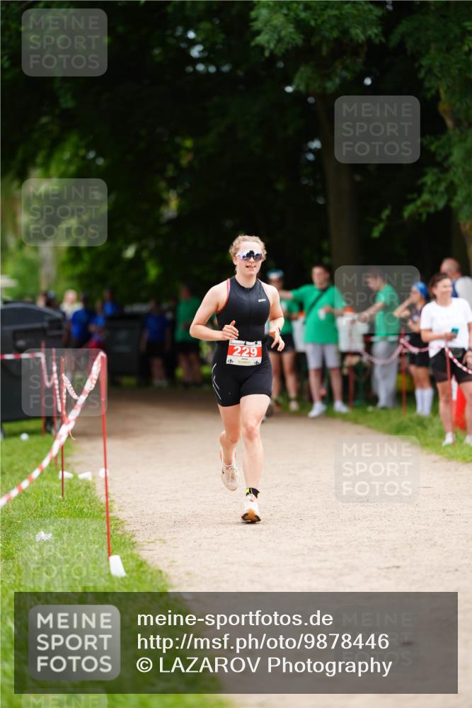 21.06.2026 - 29. Vierlanden-Triathlon LAZAROV Photography http://msf.ph/oto/9878446 21.06.2026 11:56:19 Laufen 229 meine-sportfotos.de