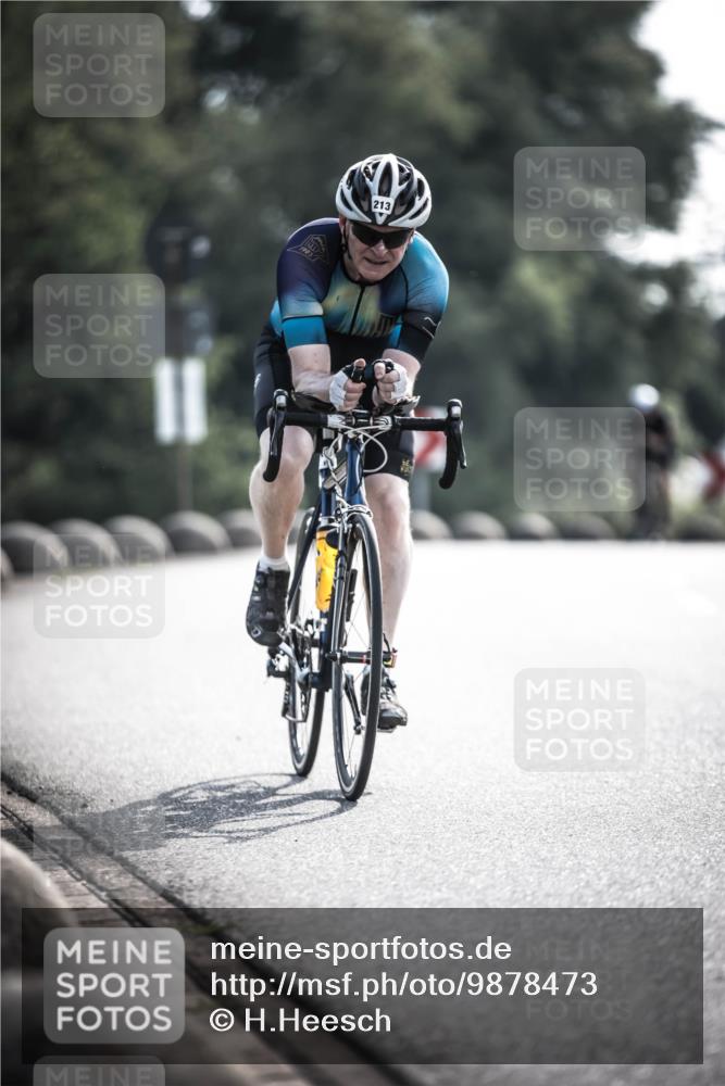 21.06.2026 - 29. Vierlanden-Triathlon H.Heesch http://msf.ph/oto/9878473 21.06.2026 09:07:57 Radfahren 93, 213 meine-sportfotos.de