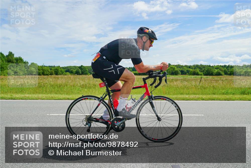 21.06.2026 - Viking Triathlon Michael Burmester http://msf.ph/oto/9878492 21.06.2026 12:19:03 Radfahren 52, 217, 233, 323, 325, 371, 452, 496, 516, 517 meine-sportfotos.de