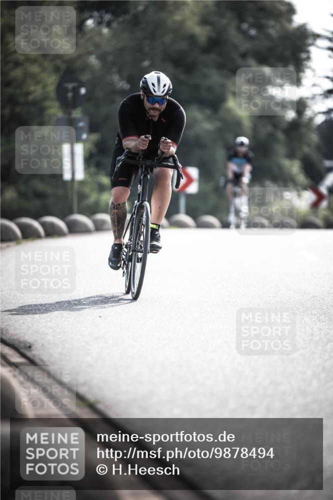 21.06.2026 - 29. Vierlanden-Triathlon H.Heesch http://msf.ph/oto/9878494 21.06.2026 09:08:03 Radfahren 52, 93 meine-sportfotos.de