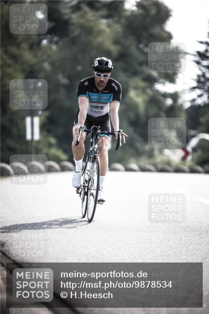 21.06.2026 - 29. Vierlanden-Triathlon H.Heesch http://msf.ph/oto/9878534 21.06.2026 09:08:08 Radfahren 52, 93 meine-sportfotos.de