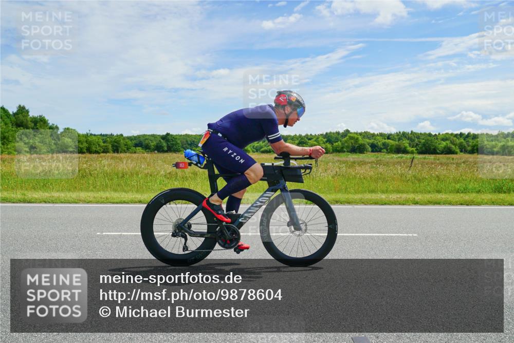 21.06.2026 - Viking Triathlon Michael Burmester http://msf.ph/oto/9878604 21.06.2026 12:21:19 Radfahren 183, 214, 275, 643 meine-sportfotos.de