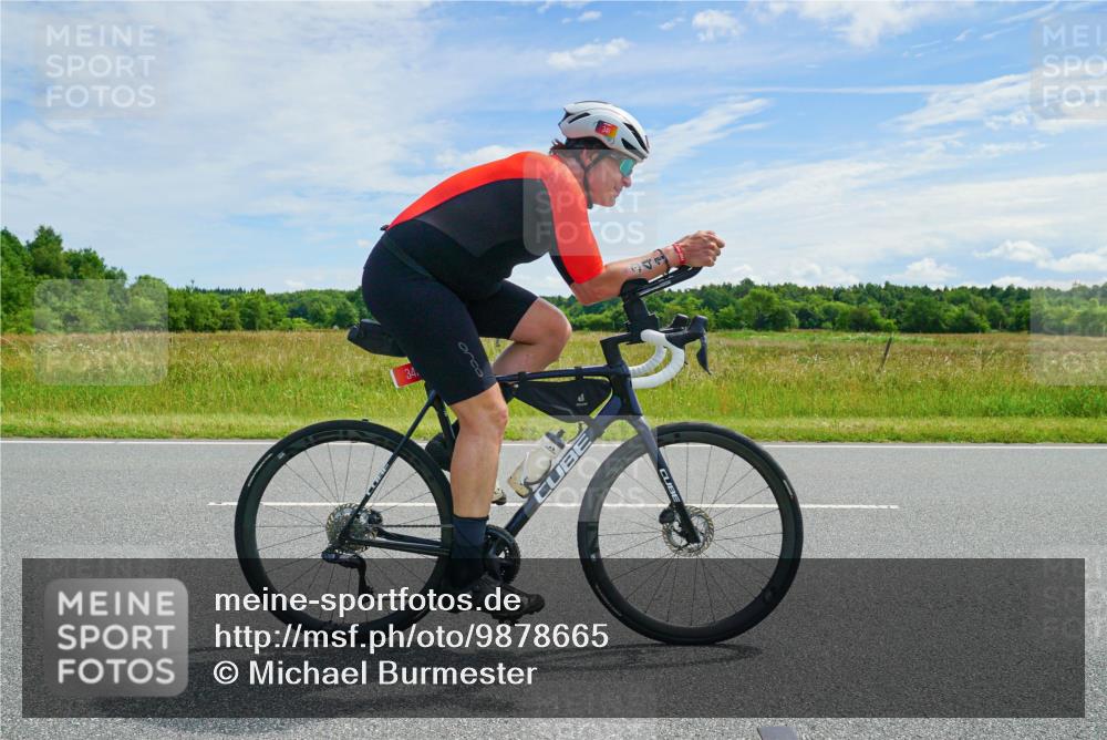 21.06.2026 - Viking Triathlon Michael Burmester http://msf.ph/oto/9878665 21.06.2026 12:21:58 Radfahren 41, 53, 83, 86, 100, 202, 205, 238, 243, 321, 324, 341, 429, 456, 469, 533, 624, 632, 645, 668, 670 meine-sportfotos.de
