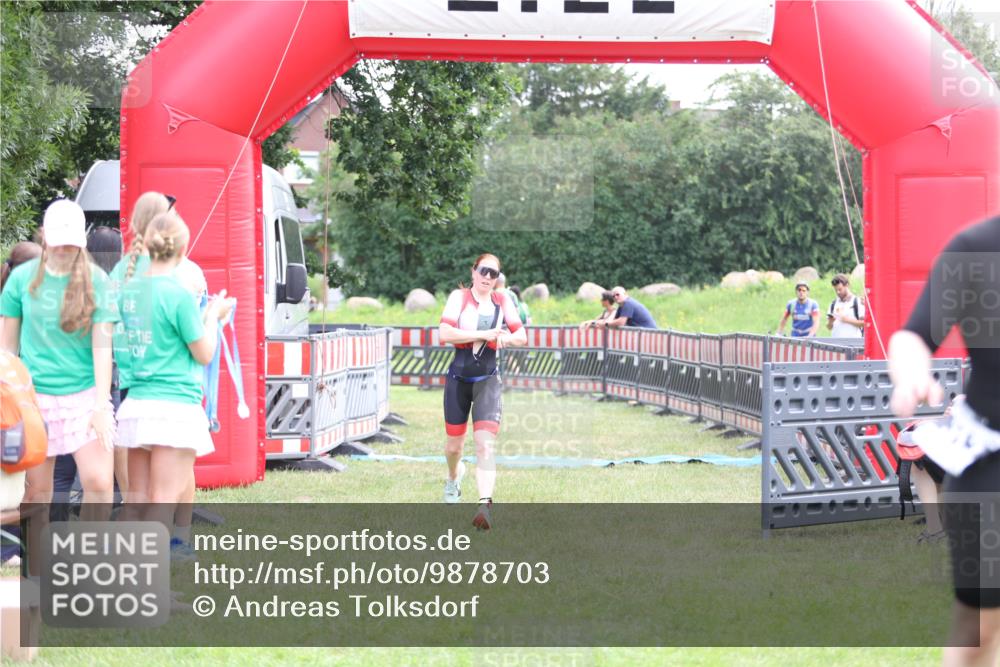 21.06.2026 - 29. Vierlanden-Triathlon Andreas Tolksdorf http://msf.ph/oto/9878703 21.06.2026 11:16:25 Ziel 449, 609, 449, 609 meine-sportfotos.de