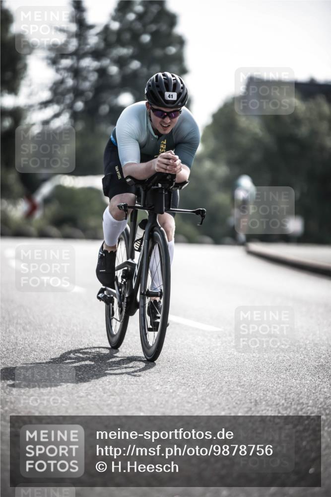 21.06.2026 - 29. Vierlanden-Triathlon H.Heesch http://msf.ph/oto/9878756 21.06.2026 09:09:12 Radfahren 41, 212 meine-sportfotos.de