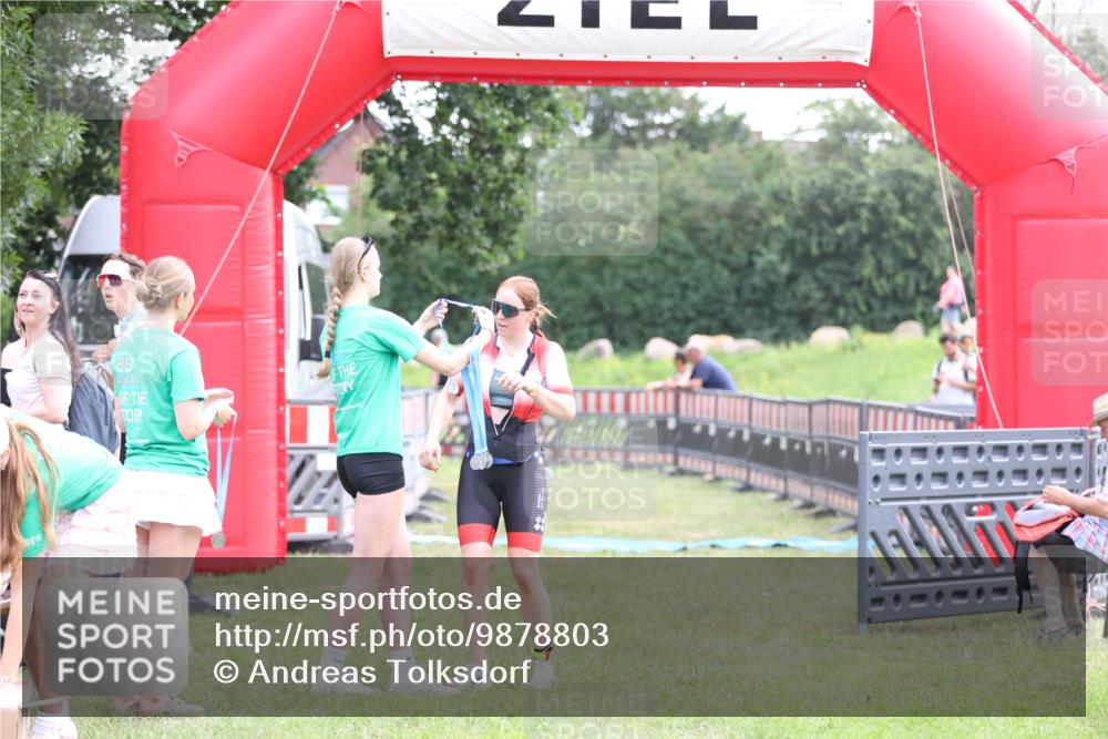 21.06.2026 - 29. Vierlanden-Triathlon Andreas Tolksdorf http://msf.ph/oto/9878803 21.06.2026 11:16:27 Ziel 449, 474, 609, 449, 474, 609 meine-sportfotos.de