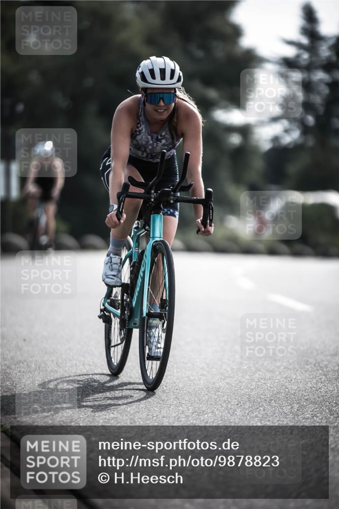 21.06.2026 - 29. Vierlanden-Triathlon H.Heesch http://msf.ph/oto/9878823 21.06.2026 09:09:54 Radfahren 229, 240 meine-sportfotos.de