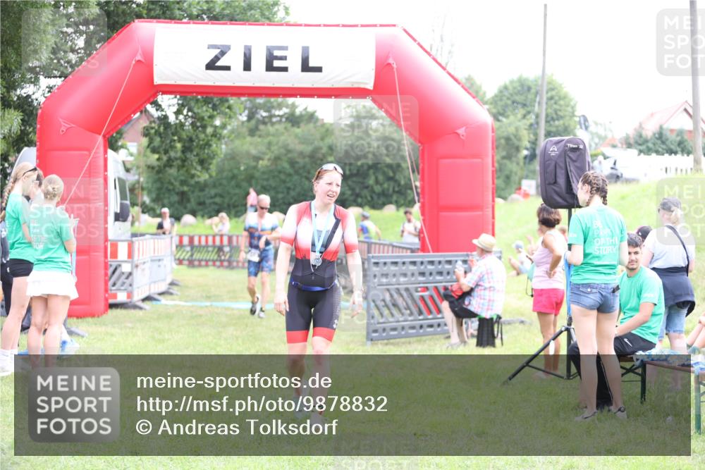 21.06.2026 - 29. Vierlanden-Triathlon Andreas Tolksdorf http://msf.ph/oto/9878832 21.06.2026 11:16:34 Ziel 347, 449, 474, 347, 449, 474 meine-sportfotos.de