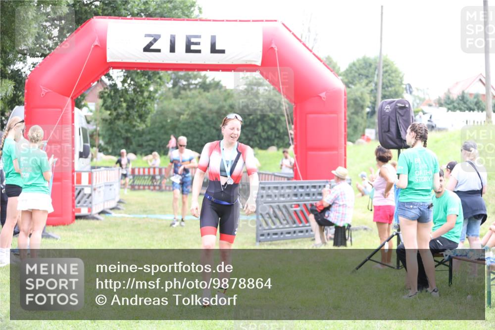 21.06.2026 - 29. Vierlanden-Triathlon Andreas Tolksdorf http://msf.ph/oto/9878864 21.06.2026 11:16:34 Ziel 347, 449, 474, 347, 449, 474 meine-sportfotos.de
