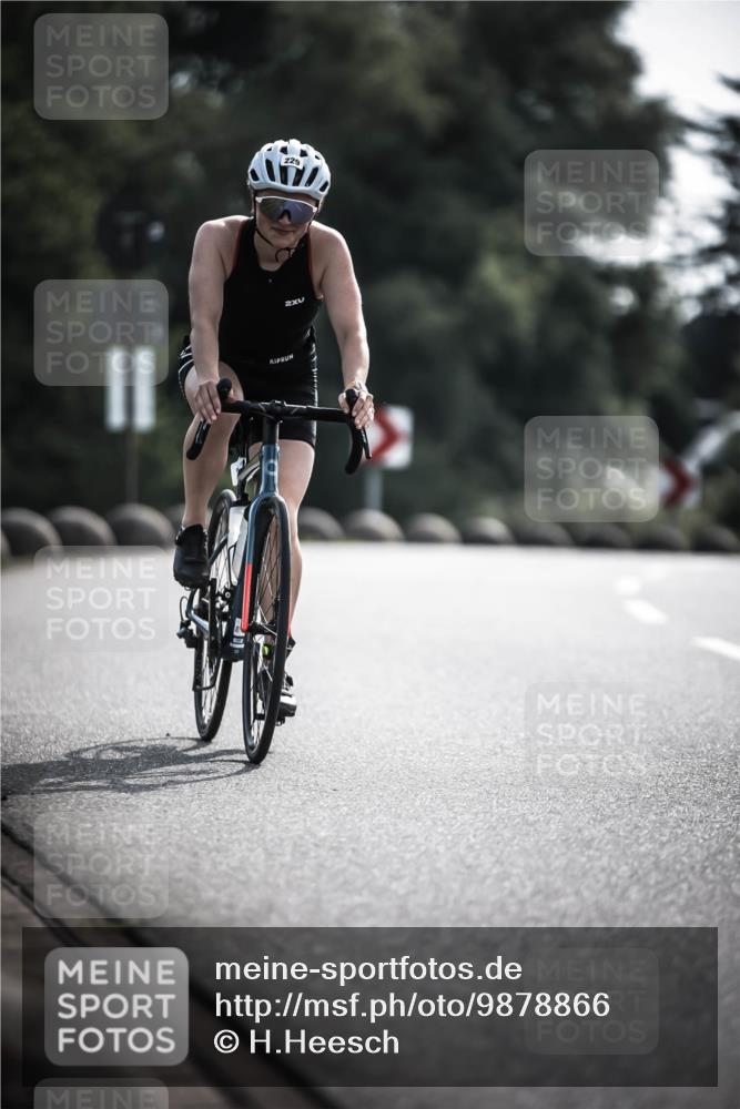 21.06.2026 - 29. Vierlanden-Triathlon H.Heesch http://msf.ph/oto/9878866 21.06.2026 09:09:57 Radfahren 229, 231, 240 meine-sportfotos.de