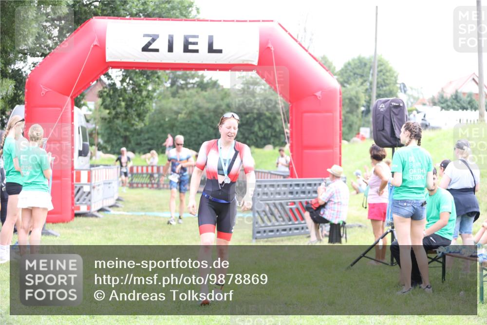 21.06.2026 - 29. Vierlanden-Triathlon Andreas Tolksdorf http://msf.ph/oto/9878869 21.06.2026 11:16:34 Ziel 347, 449, 474, 347, 449, 474 meine-sportfotos.de