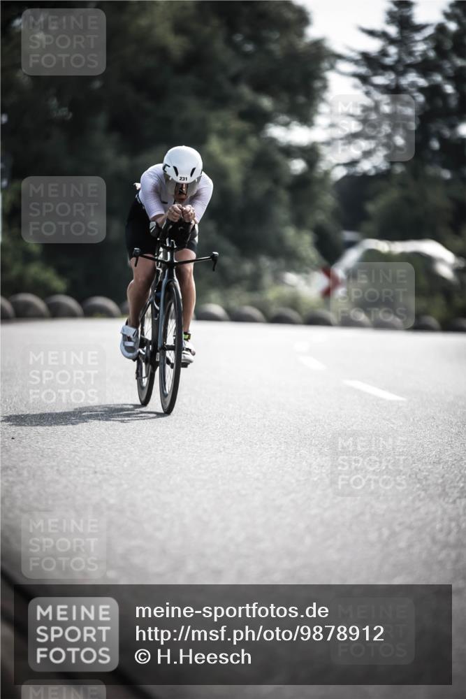 21.06.2026 - 29. Vierlanden-Triathlon H.Heesch http://msf.ph/oto/9878912 21.06.2026 09:10:02 Radfahren 231 meine-sportfotos.de