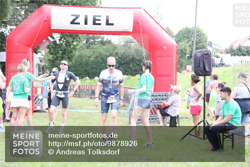 21.06.2026 - 29. Vierlanden-Triathlon Andreas Tolksdorf http://msf.ph/oto/9878926 21.06.2026 11:16:43 Ziel 347, 474, 347, 474 meine-sportfotos.de