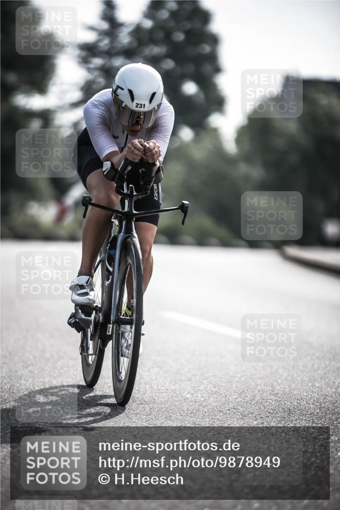 21.06.2026 - 29. Vierlanden-Triathlon H.Heesch http://msf.ph/oto/9878949 21.06.2026 09:10:03 Radfahren 231 meine-sportfotos.de