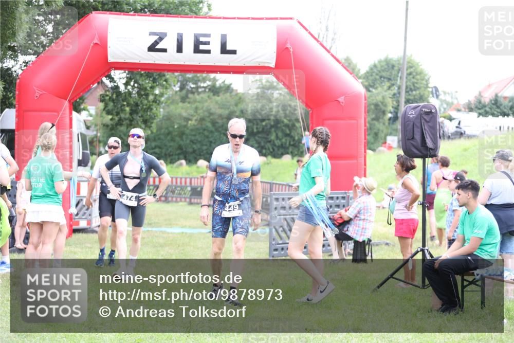 21.06.2026 - 29. Vierlanden-Triathlon Andreas Tolksdorf http://msf.ph/oto/9878973 21.06.2026 11:16:43 Ziel 347, 474, 347, 474 meine-sportfotos.de