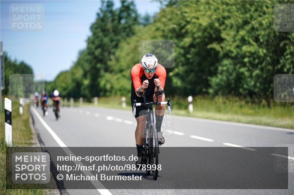 21.06.2026 - Viking Triathlon Michael Burmester http://msf.ph/oto/9878998 21.06.2026 13:11:13 Radfahren 313, 341, 353, 424, 470, 561 meine-sportfotos.de
