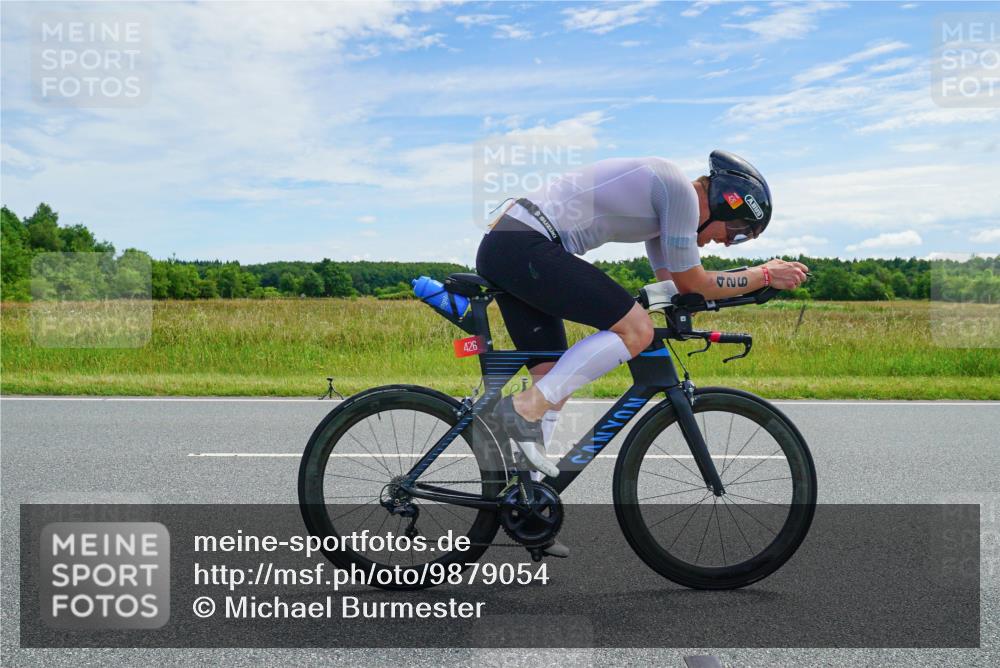 21.06.2026 - Viking Triathlon Michael Burmester http://msf.ph/oto/9879054 21.06.2026 12:25:44 Radfahren 267, 310, 374, 426, 509, 556, 646, 665, 666 meine-sportfotos.de
