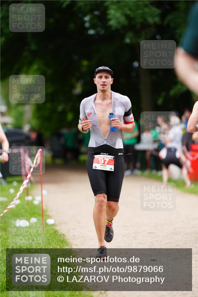 21.06.2026 - 29. Vierlanden-Triathlon LAZAROV Photography http://msf.ph/oto/9879066 21.06.2026 12:08:05 Laufen 202, 97, 4 meine-sportfotos.de