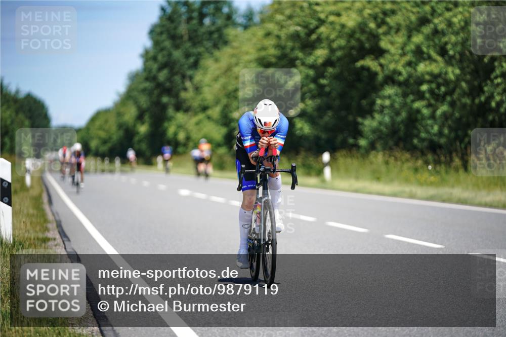 21.06.2026 - Viking Triathlon Michael Burmester http://msf.ph/oto/9879119 21.06.2026 13:11:32 Radfahren 313, 470, 494, 534 meine-sportfotos.de