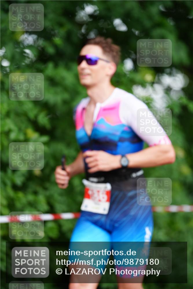 21.06.2026 - 29. Vierlanden-Triathlon LAZAROV Photography http://msf.ph/oto/9879180 21.06.2026 12:08:56 Laufen 400 meine-sportfotos.de
