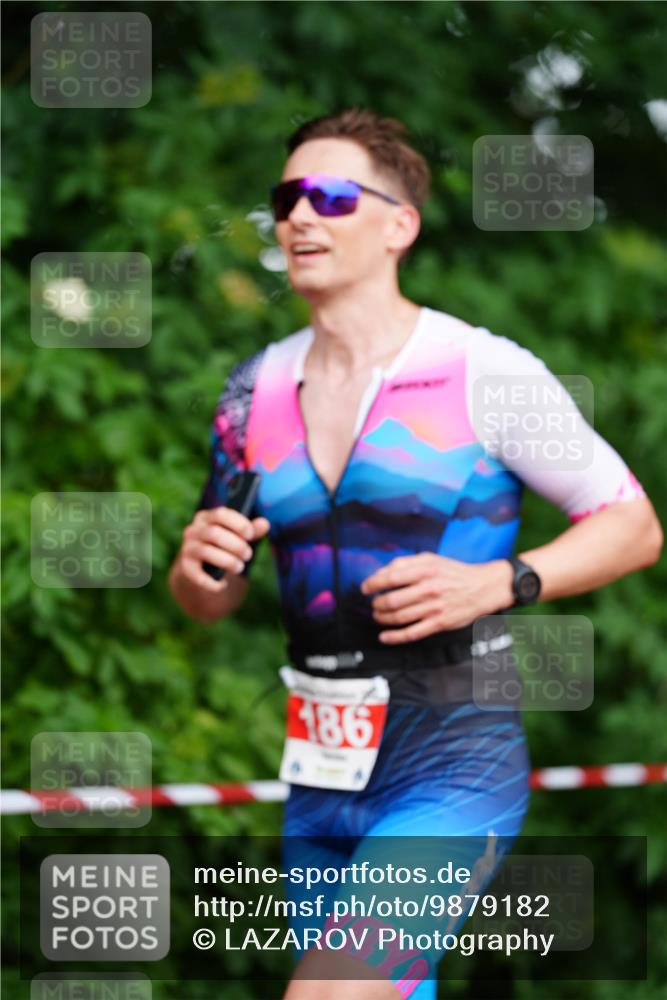 21.06.2026 - 29. Vierlanden-Triathlon LAZAROV Photography http://msf.ph/oto/9879182 21.06.2026 12:08:57 Laufen 186, 700 meine-sportfotos.de