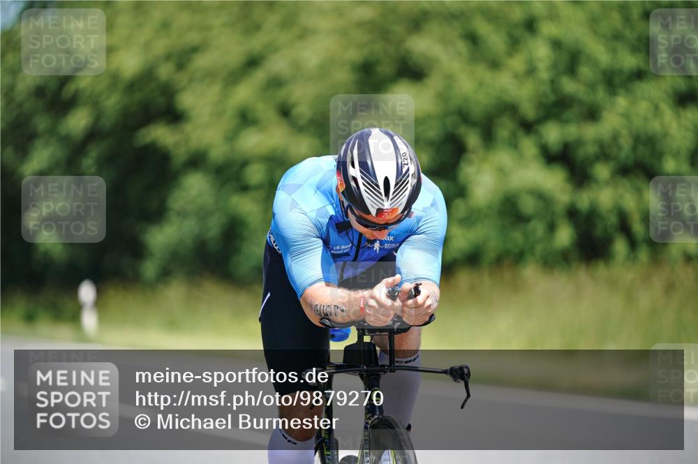21.06.2026 - Viking Triathlon Michael Burmester http://msf.ph/oto/9879270 21.06.2026 13:12:38 Radfahren 52, 257, 473 meine-sportfotos.de