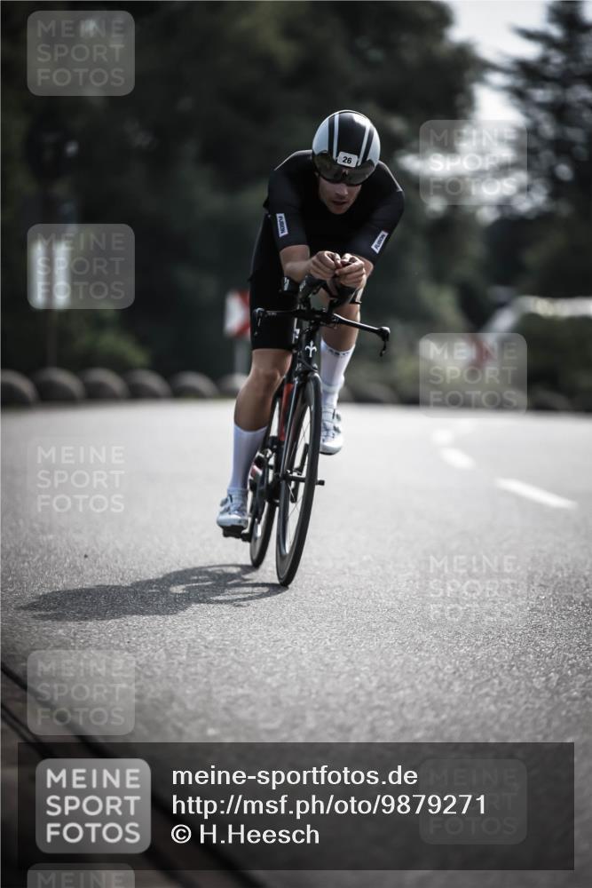 21.06.2026 - 29. Vierlanden-Triathlon H.Heesch http://msf.ph/oto/9879271 21.06.2026 09:11:20 Radfahren 26 meine-sportfotos.de