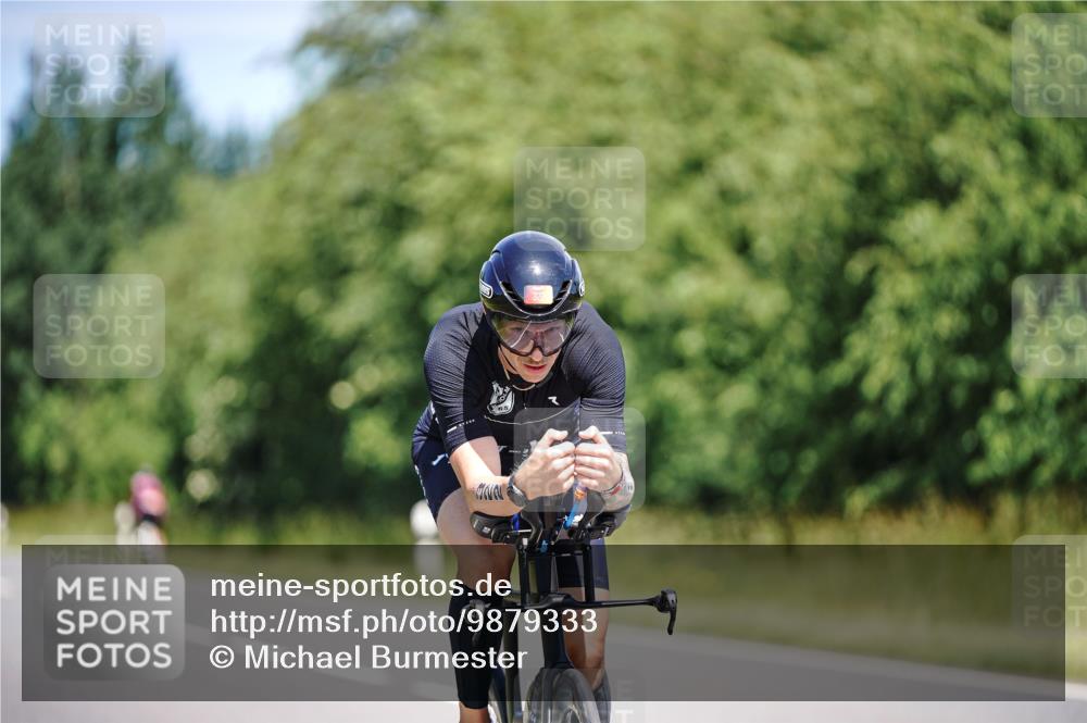 21.06.2026 - Viking Triathlon Michael Burmester http://msf.ph/oto/9879333 21.06.2026 13:13:31 Radfahren 54, 322, 375 meine-sportfotos.de