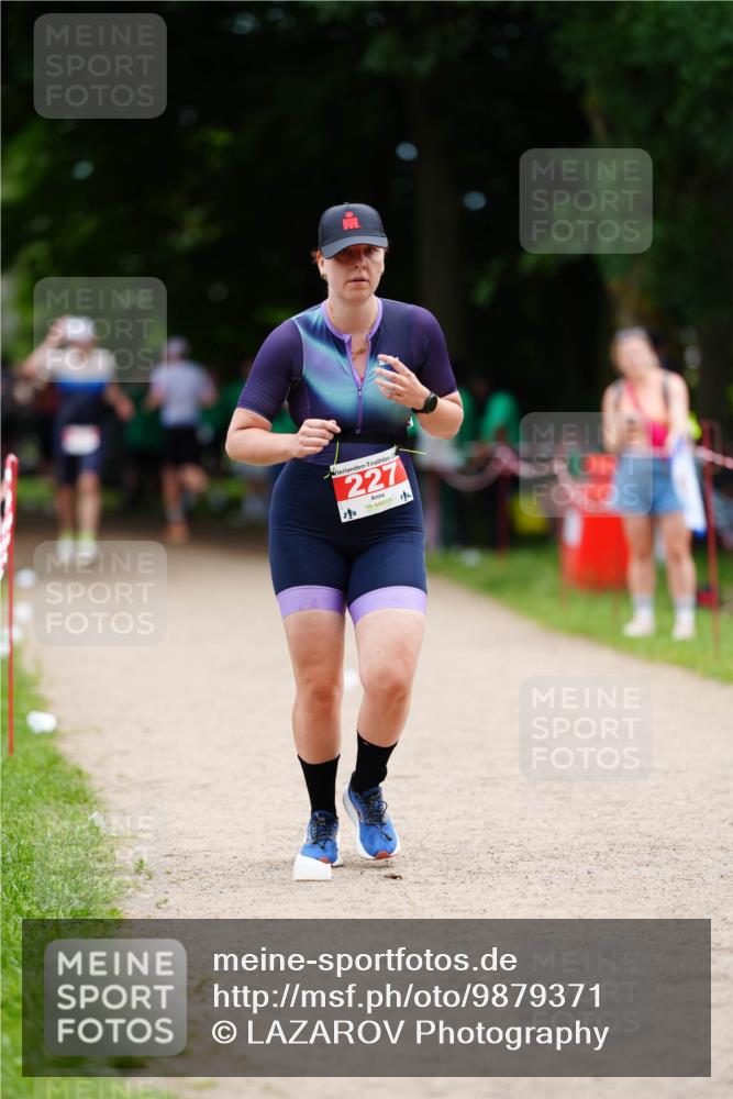 21.06.2026 - 29. Vierlanden-Triathlon LAZAROV Photography http://msf.ph/oto/9879371 21.06.2026 12:10:28 Laufen 227 meine-sportfotos.de