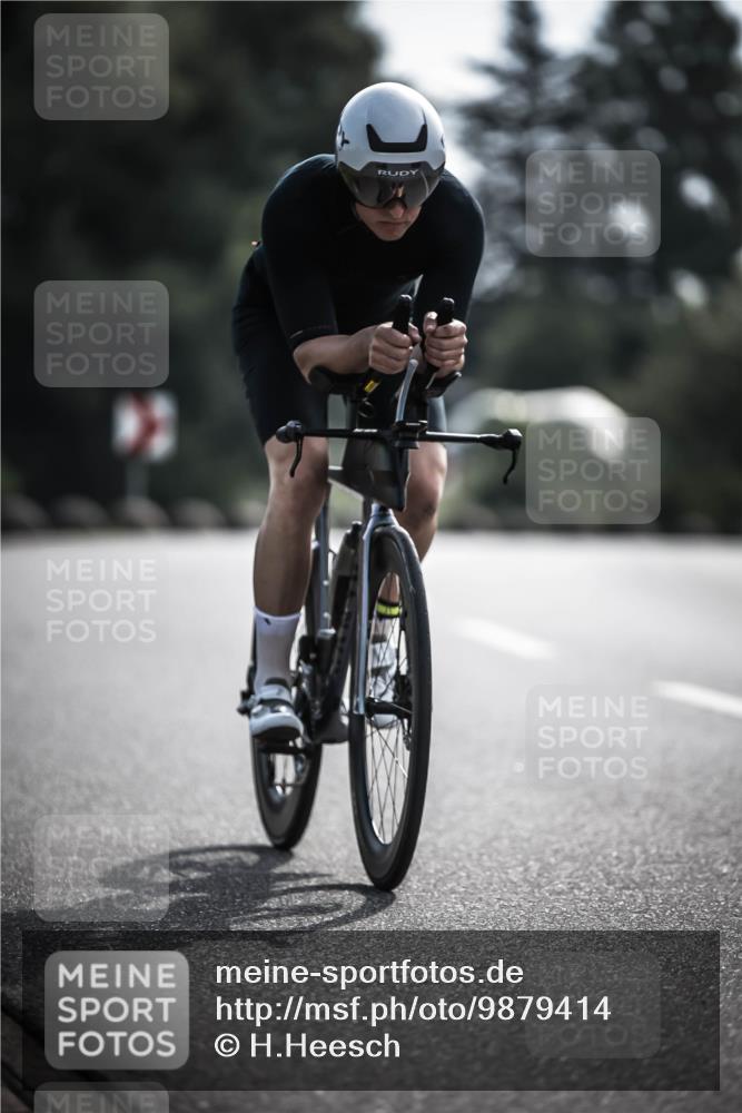21.06.2026 - 29. Vierlanden-Triathlon H.Heesch http://msf.ph/oto/9879414 21.06.2026 09:11:36 Radfahren 77, 140 meine-sportfotos.de
