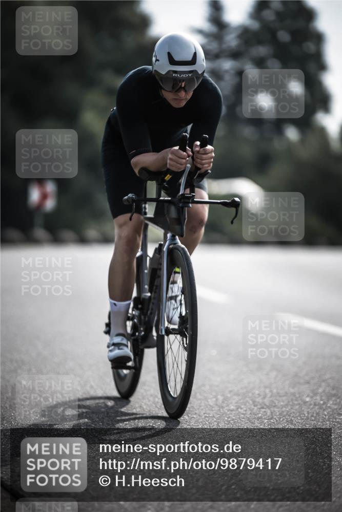 21.06.2026 - 29. Vierlanden-Triathlon H.Heesch http://msf.ph/oto/9879417 21.06.2026 09:11:36 Radfahren 77, 140 meine-sportfotos.de