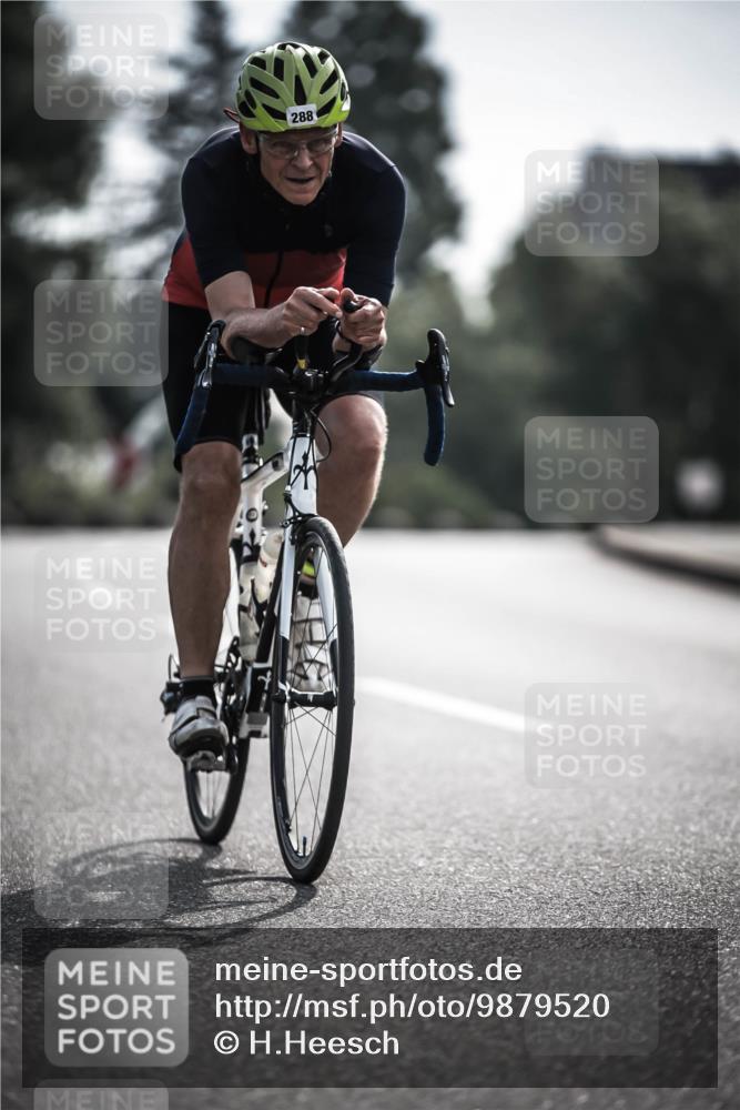 21.06.2026 - 29. Vierlanden-Triathlon H.Heesch http://msf.ph/oto/9879520 21.06.2026 09:11:58 Radfahren 261, 288 meine-sportfotos.de
