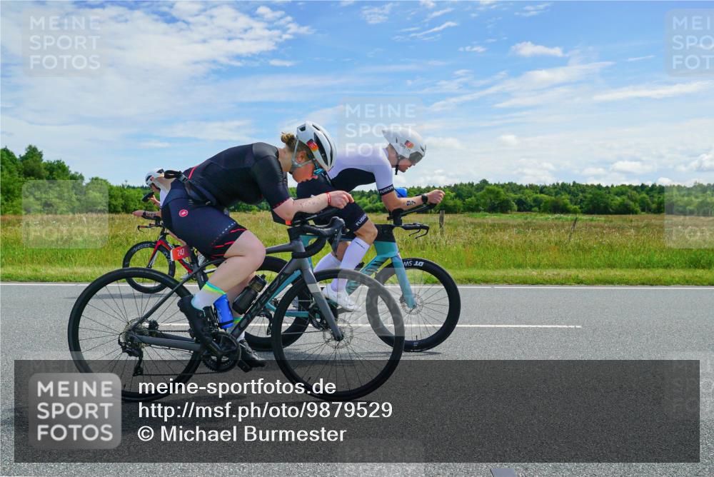 21.06.2026 - Viking Triathlon Michael Burmester http://msf.ph/oto/9879529 21.06.2026 12:32:58 Radfahren 93, 97, 114, 116, 237, 247, 265, 289, 450, 454, 579 meine-sportfotos.de