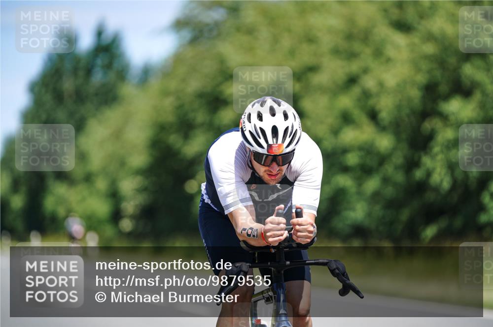 21.06.2026 - Viking Triathlon Michael Burmester http://msf.ph/oto/9879535 21.06.2026 13:15:04 Radfahren 105, 366 meine-sportfotos.de
