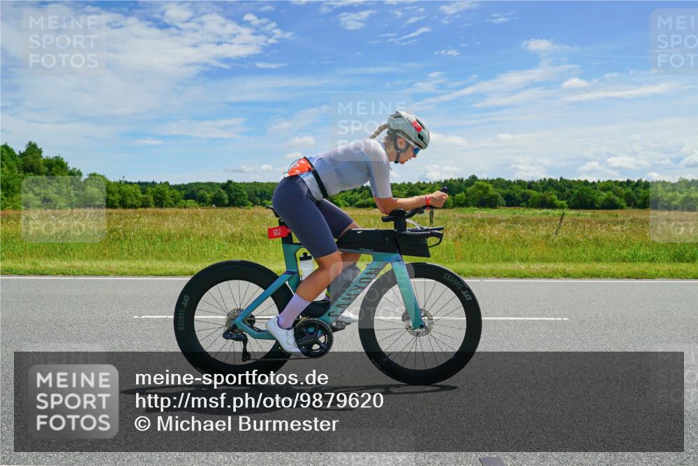 21.06.2026 - Viking Triathlon Michael Burmester http://msf.ph/oto/9879620 21.06.2026 12:33:55 Radfahren 56, 224, 282, 305, 493, 495, 652 meine-sportfotos.de