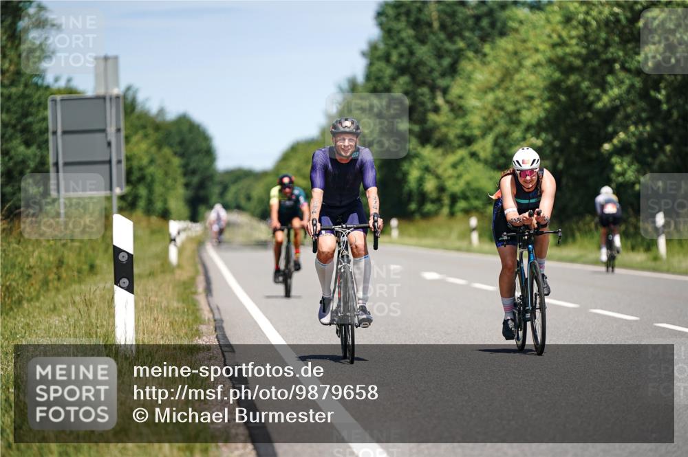21.06.2026 - Viking Triathlon Michael Burmester http://msf.ph/oto/9879658 21.06.2026 13:15:46 Radfahren 139, 276, 401 meine-sportfotos.de