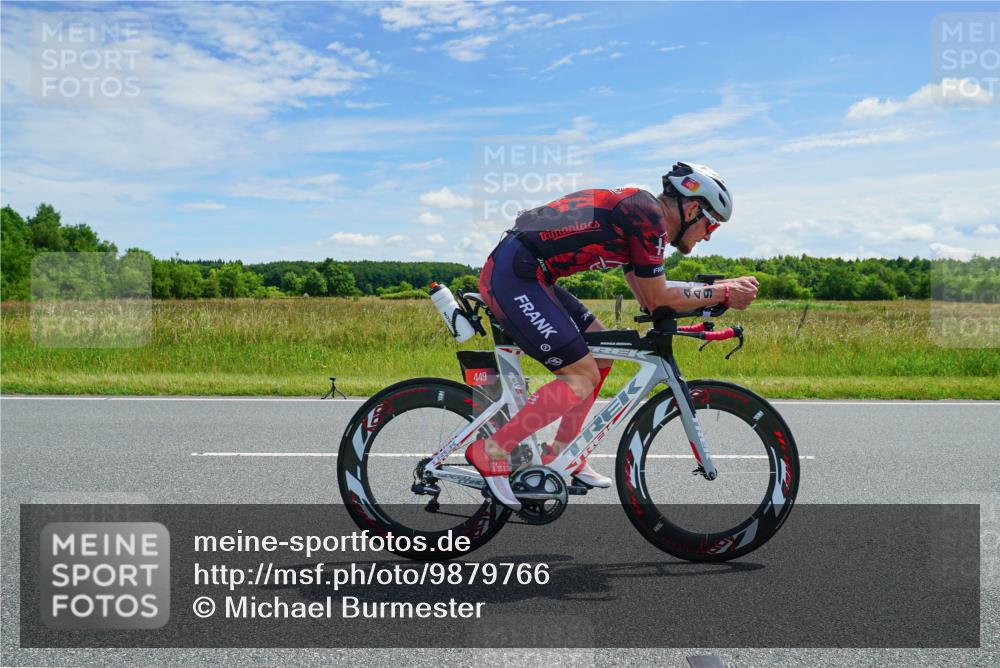 21.06.2026 - Viking Triathlon Michael Burmester http://msf.ph/oto/9879766 21.06.2026 12:36:02 Radfahren 22, 37, 37, 106, 427, 449, 458, 667 meine-sportfotos.de