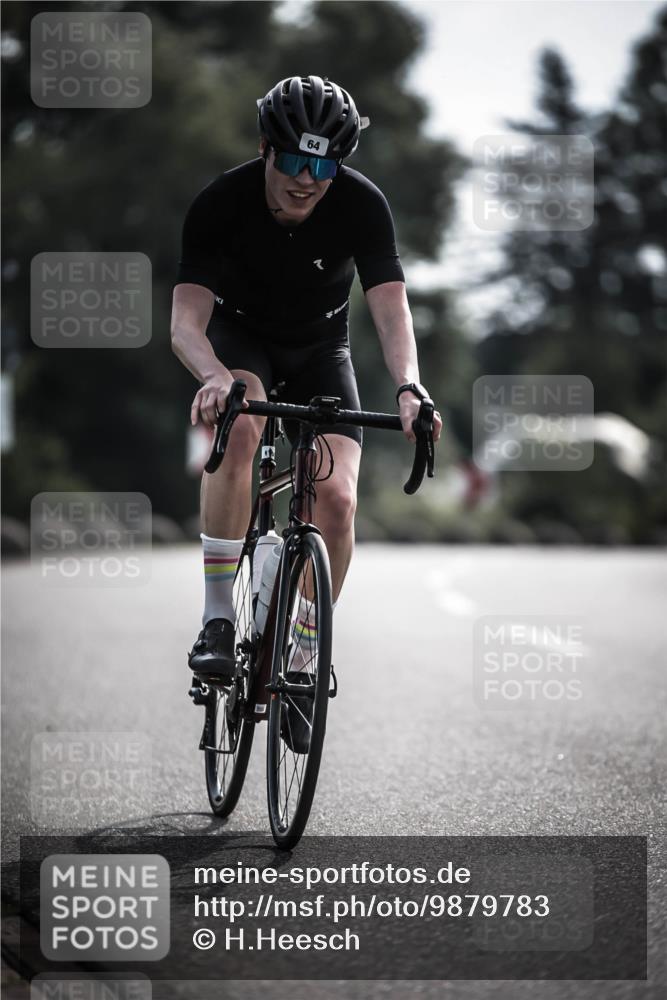 21.06.2026 - 29. Vierlanden-Triathlon H.Heesch http://msf.ph/oto/9879783 21.06.2026 09:12:17 Radfahren 32, 64, 116 meine-sportfotos.de
