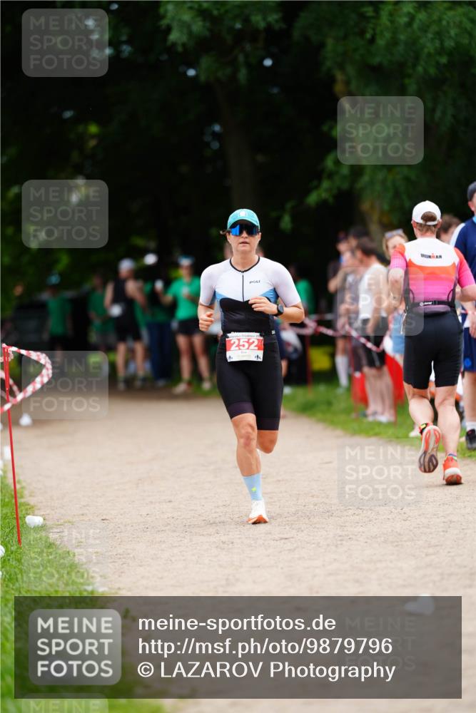 21.06.2026 - 29. Vierlanden-Triathlon LAZAROV Photography http://msf.ph/oto/9879796 21.06.2026 12:14:21 Laufen 252 meine-sportfotos.de
