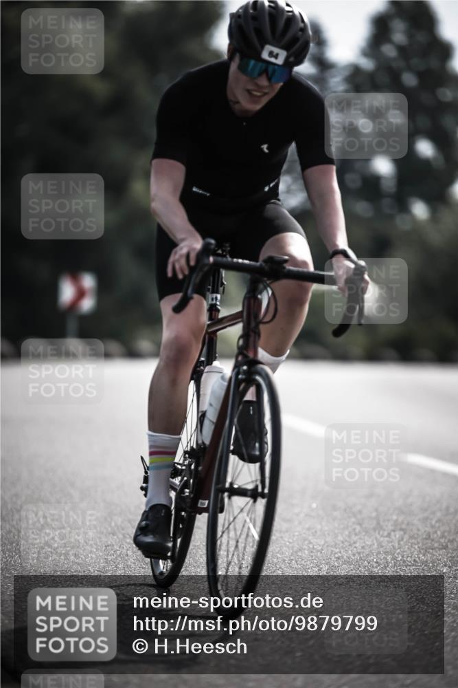 21.06.2026 - 29. Vierlanden-Triathlon H.Heesch http://msf.ph/oto/9879799 21.06.2026 09:12:17 Radfahren 32, 64, 116 meine-sportfotos.de