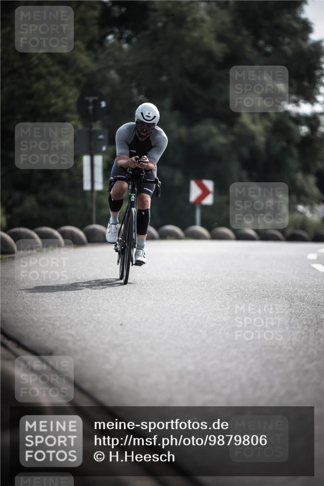 21.06.2026 - 29. Vierlanden-Triathlon H.Heesch http://msf.ph/oto/9879806 21.06.2026 09:12:25 Radfahren 9, 23, 32, 57 meine-sportfotos.de